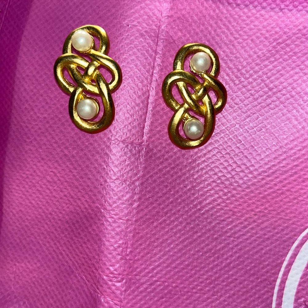 Karl Lagerfeld pearl earrings